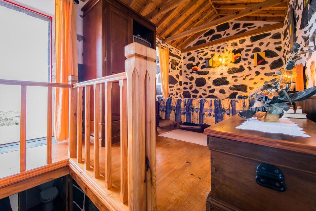 Adega Velha Villa Calheta de Nesquim Eksteriør billede